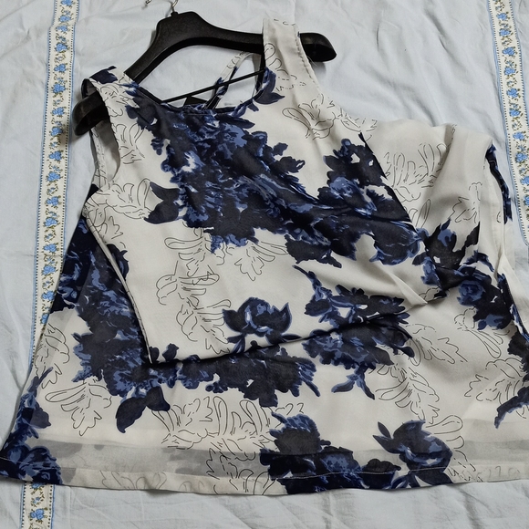 Belle Fille Creme Blue Maxi Dress - Picture 10 of 12